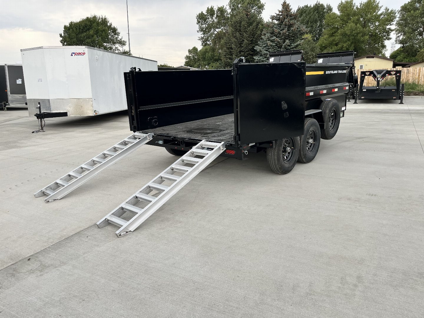 New RARE HUGE DISCOUNT NEW 2026 Southland 14ft Low Profile HIGH SIDE Dump Trailer 2-7000 lb axles = 14K with Ramps and TARP