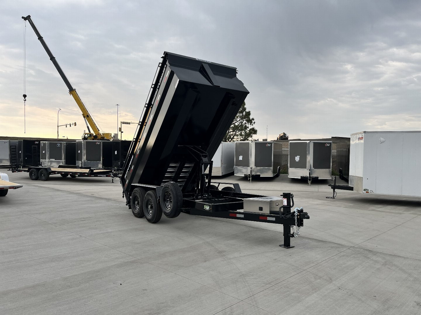 New RARE HUGE DISCOUNT NEW 2026 Southland 14ft Low Profile HIGH SIDE Dump Trailer 2-7000 lb axles = 14K with Ramps and TARP