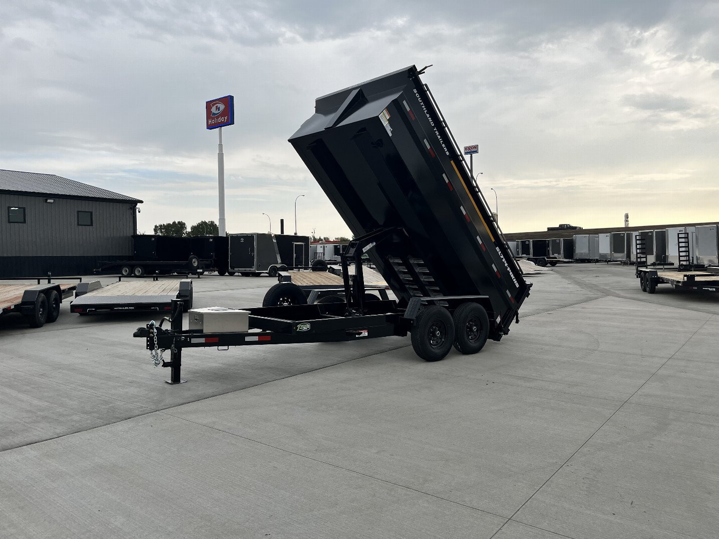 New RARE HUGE DISCOUNT NEW 2026 Southland 14ft Low Profile HIGH SIDE Dump Trailer 2-7000 lb axles = 14K with Ramps and TARP