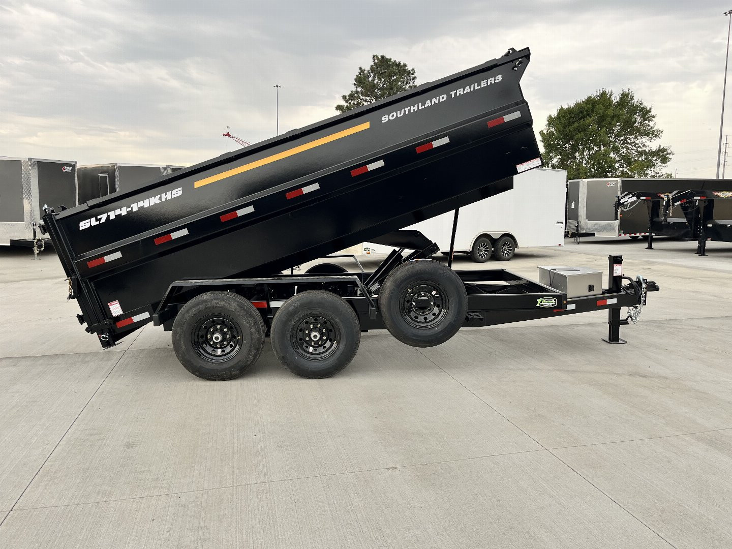 New RARE HUGE DISCOUNT NEW 2026 Southland 14ft Low Profile HIGH SIDE Dump Trailer 2-7000 lb axles = 14K with Ramps and TARP