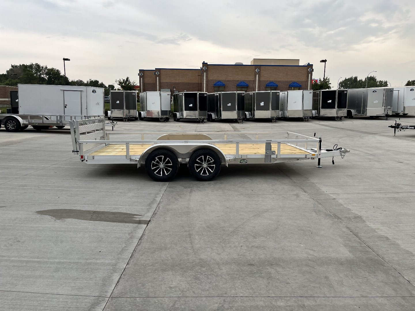 New NEW 2026 H&H 82"x16' Aluminum 2-3500lb axles = 7K Railside Utility bi-fold ramp, Aluminum Wheels