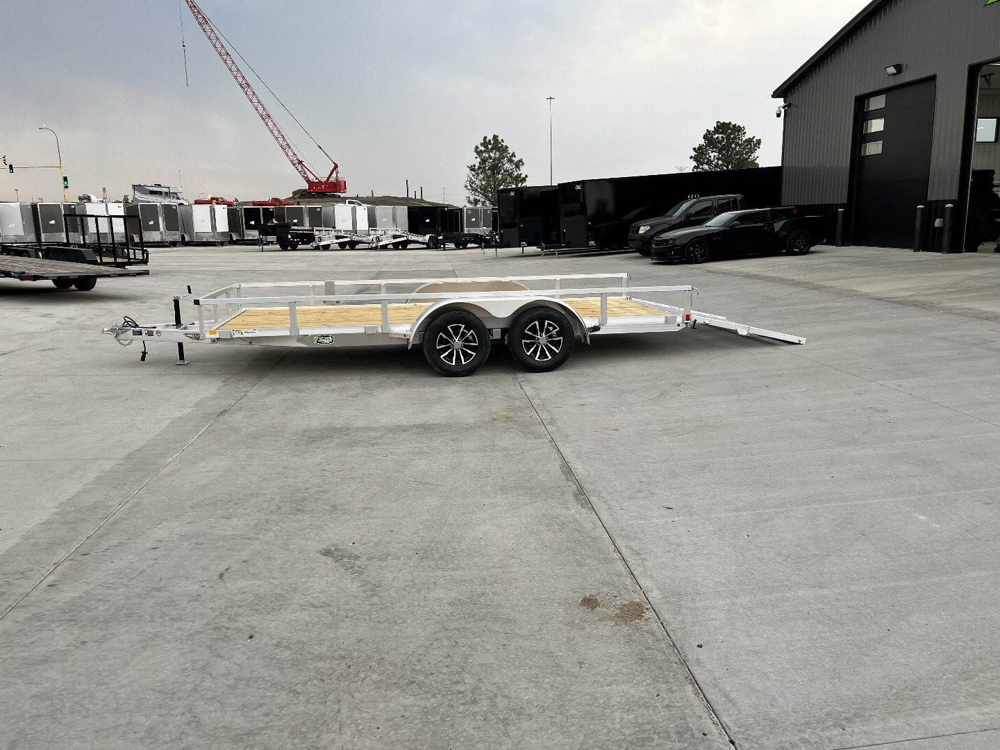 New NEW 2026 H&H 82"x16' Aluminum 2-3500lb axles = 7K Railside Utility bi-fold ramp, Aluminum Wheels