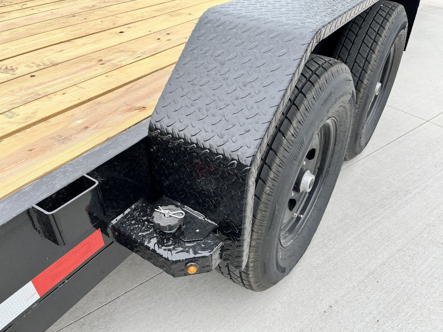 New 2025 H&H Trailers 30 gsneck 14K pwr tilt Gooseneck Bodies