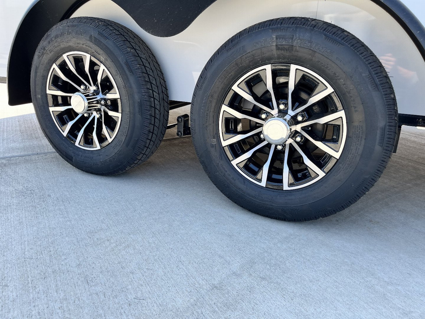 New NEW 2026 AERO 7x16 +2 V BLACKOUT Edition, WHITE Interior, QUALITY, ALLOY Wheels, Enclosed Rear Ramp Cargo Trailer