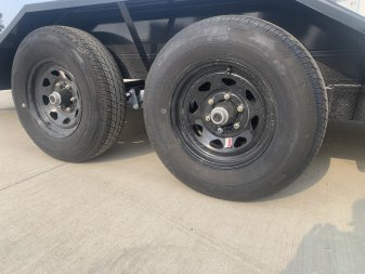 New NEW 2024 H&H 20’ flatbed Drive Over Fender Trailer 2-5200 lb axles=10K, dovetail, Rear Slide In Ramps