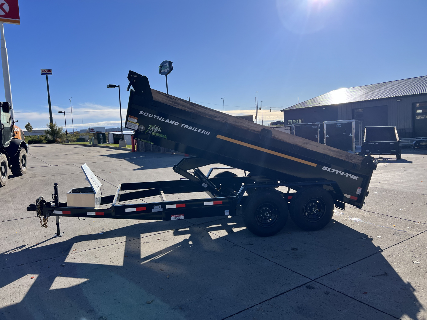 New RARE HUGE DISCOUNT NEW 2026 Southland 14ft Low Profile Dump Trailer 2-7000 lb axles =14K with Ramps