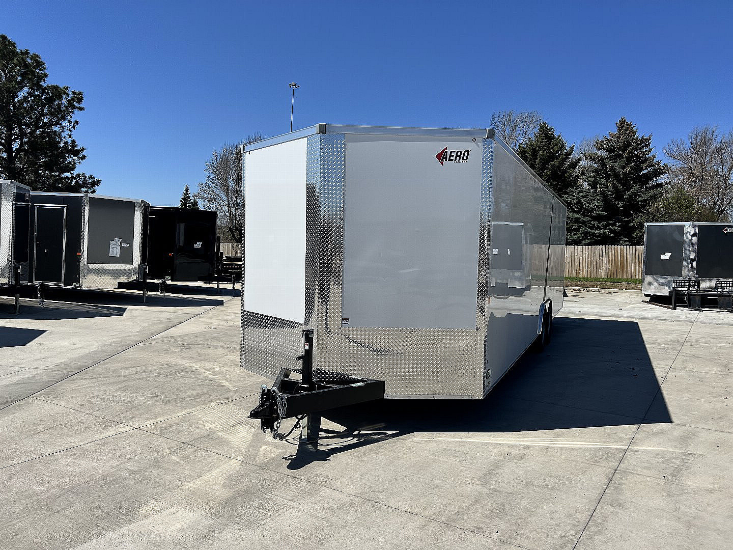 2027 AERO photo 3