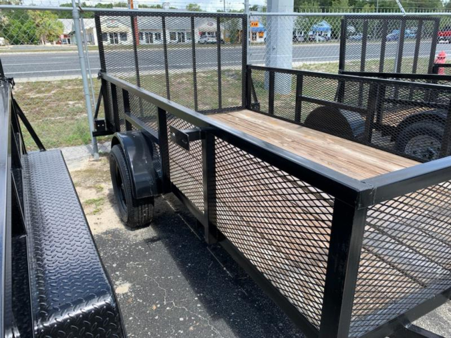 New 2023 5X10SA Utility Trailer / 2' Mesh