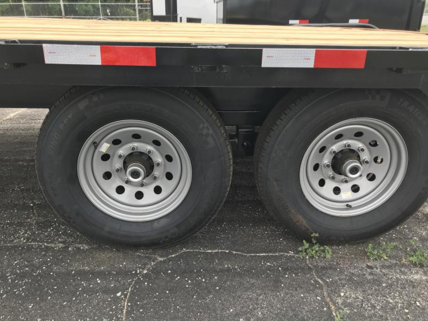 New 2026 Taylor DK-8-24 Deckover Trailer