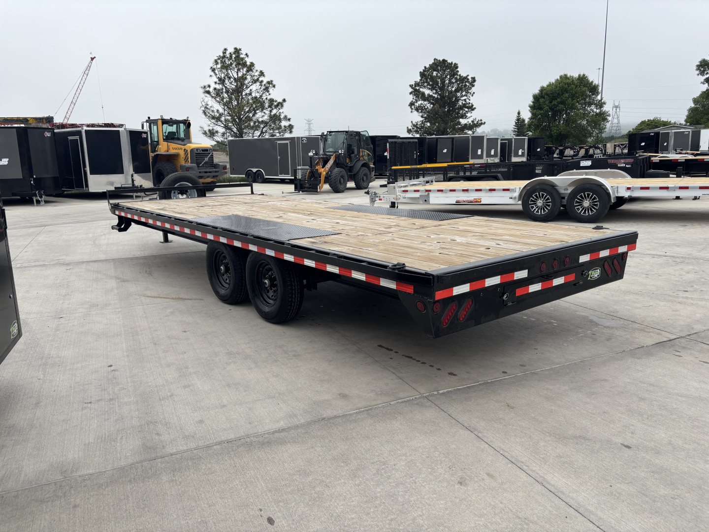 Used 2021 Norstar 22 ft deckover Flatbed Trailer