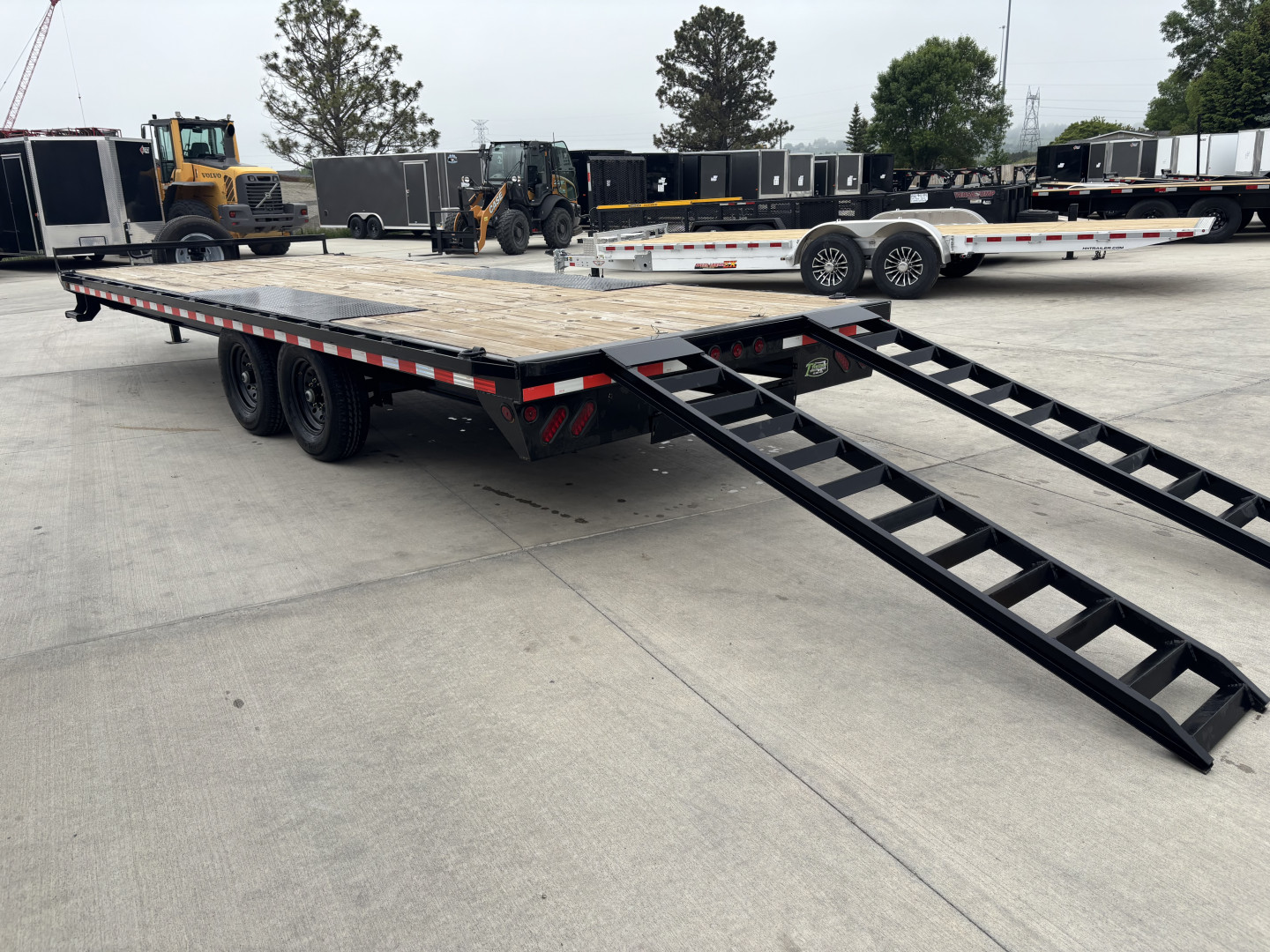 Used 2021 Norstar 22 ft deckover Flatbed Trailer