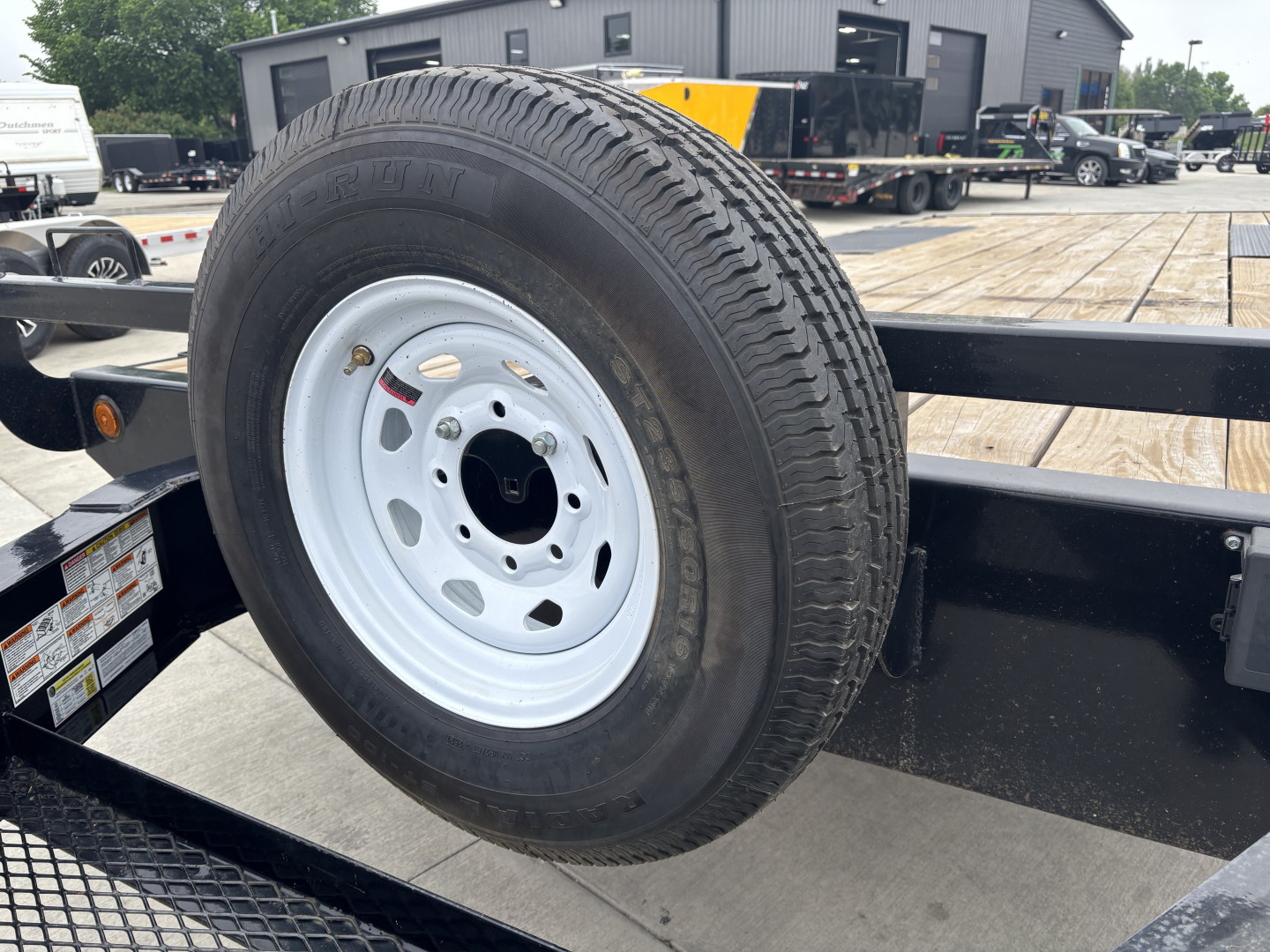 Used 2021 Norstar 22 ft deckover Flatbed Trailer