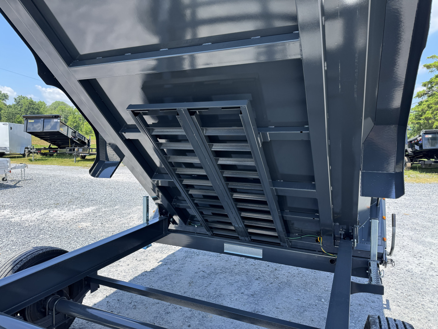 New 2025 BELMONT DLX8216-16K 7x16 Heavy Duty 16k Low Profile Dump, 5 Stage Telescopic Cylinder, With Power Tongue Jack, Cordless Remote, Tarp Kit Included