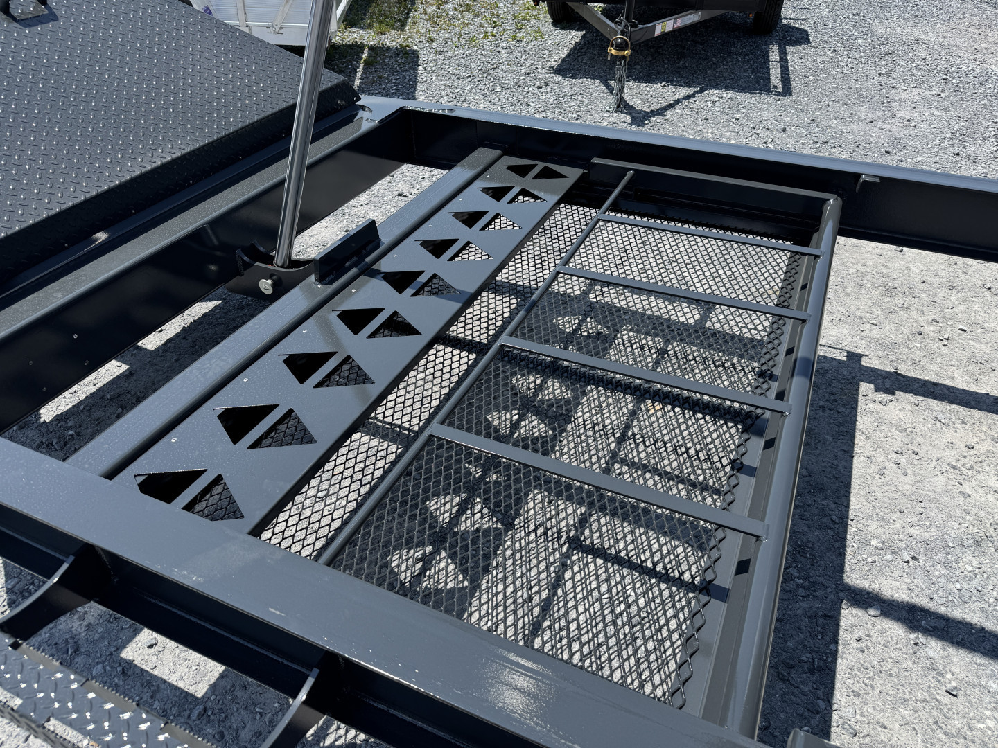 New 2025 BELMONT DLX8216-16K 7x16 Heavy Duty 16k Low Profile Dump, 5 Stage Telescopic Cylinder, With Power Tongue Jack, Cordless Remote, Tarp Kit Included