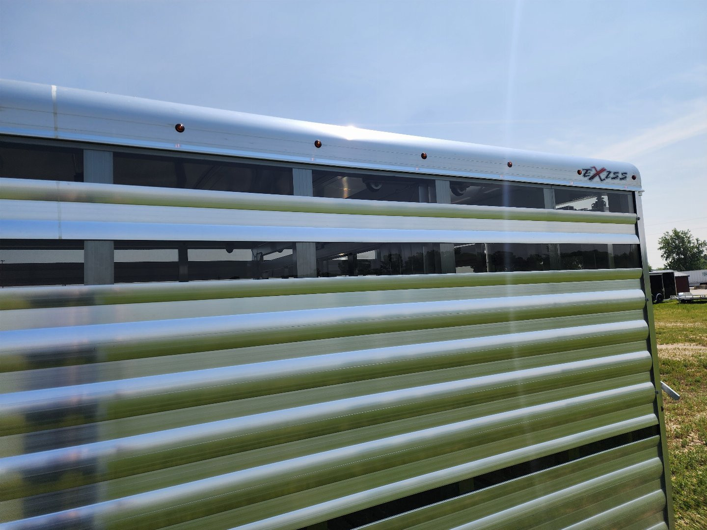 New 2025 Exiss Custom Stock STC 6 Pen / Stock Combo Trailer