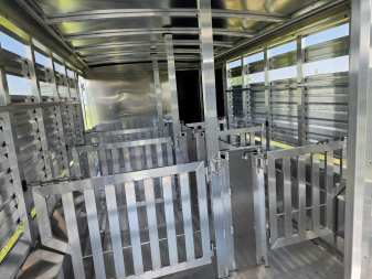 New 2025 Exiss Custom Stock STC 6 Pen / Stock Combo Trailer