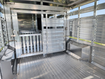 New 2025 Exiss Custom Stock STC 6 Pen / Stock Combo Trailer