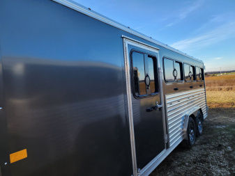 New 2026 Frontier Low Pro DDFW 8 Pen/ Stock Combo Trailer