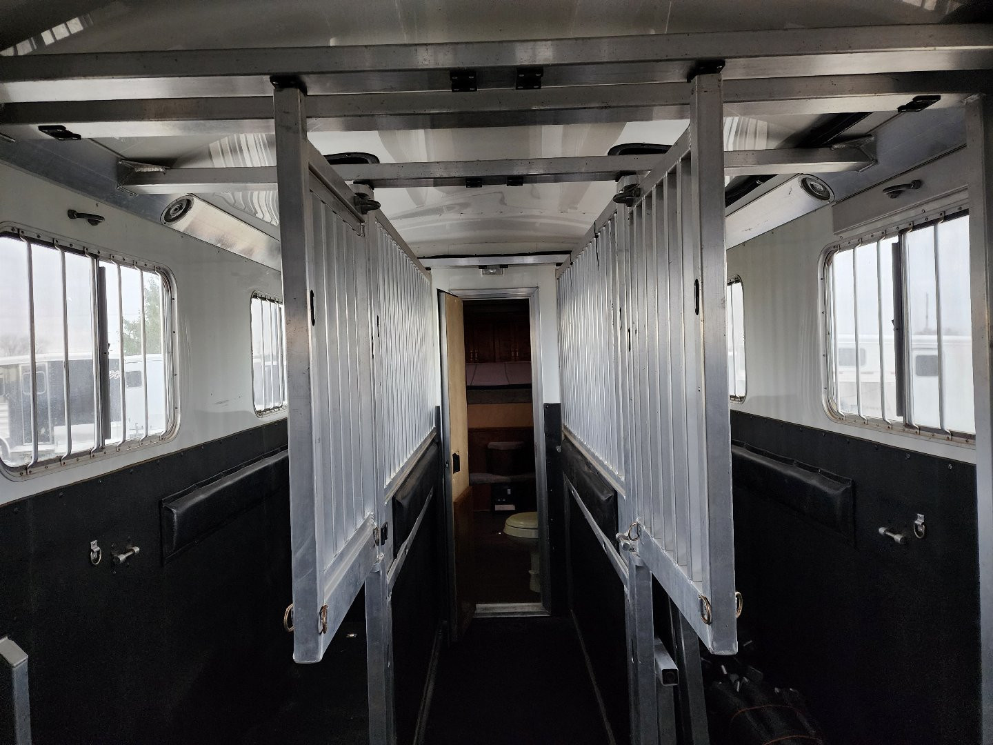 Used 2013 4-Star 4/5 Horse Center Load 8 Pen Stock Trailer(NO TRADE)