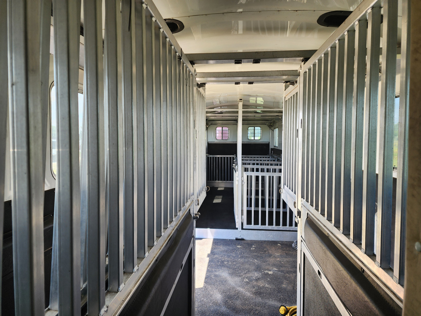 Used 2013 4-Star 4/5 Horse Center Load 8 Pen Stock Trailer(NO TRADE)