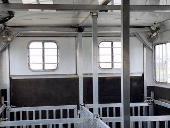 Used 2013 4-Star 4/5 Horse Center Load 8 Pen Stock Trailer(NO TRADE)