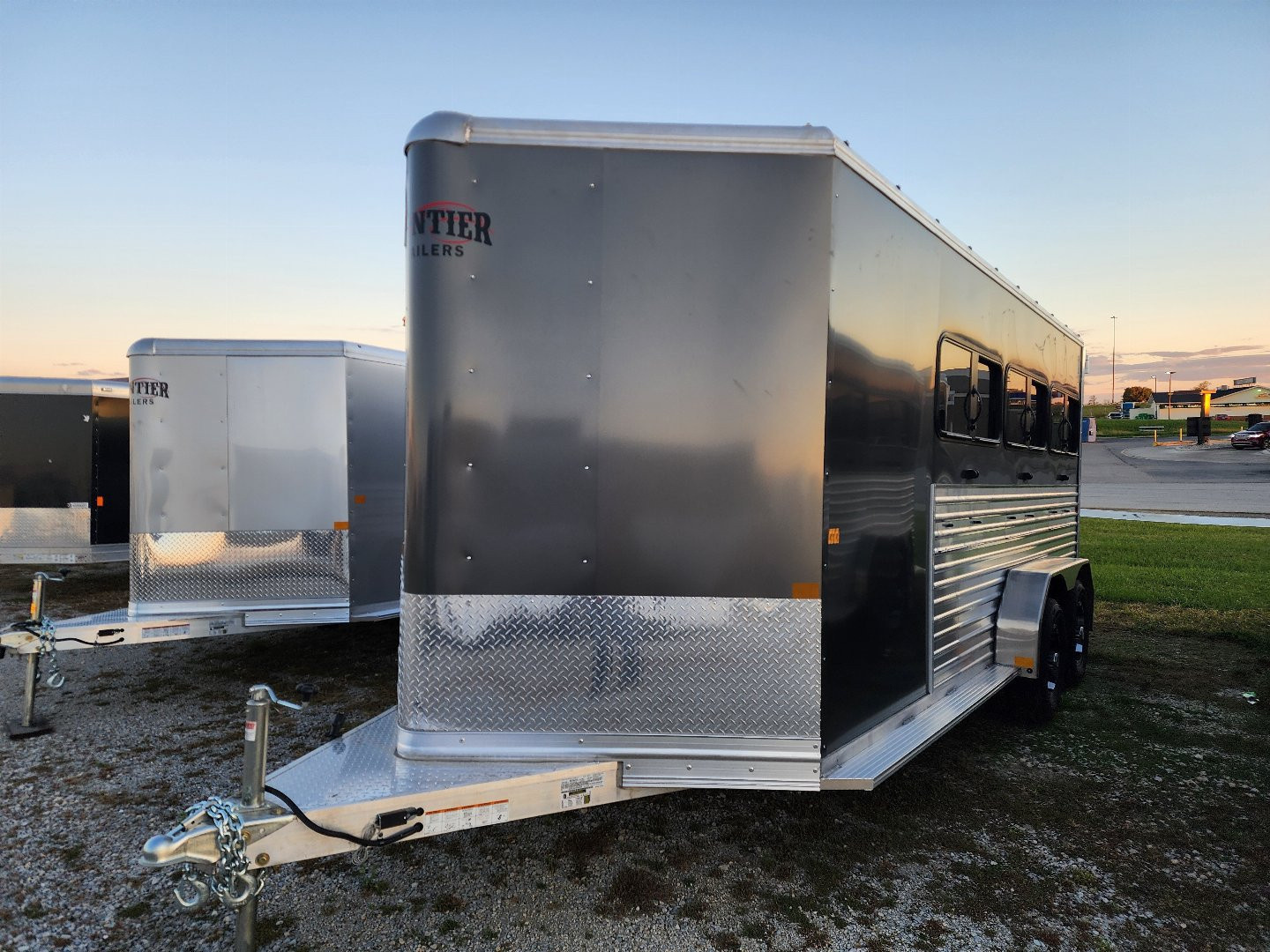 New 2026 FrontierLow Pro 6 Pen/ Stock Combo Trailer