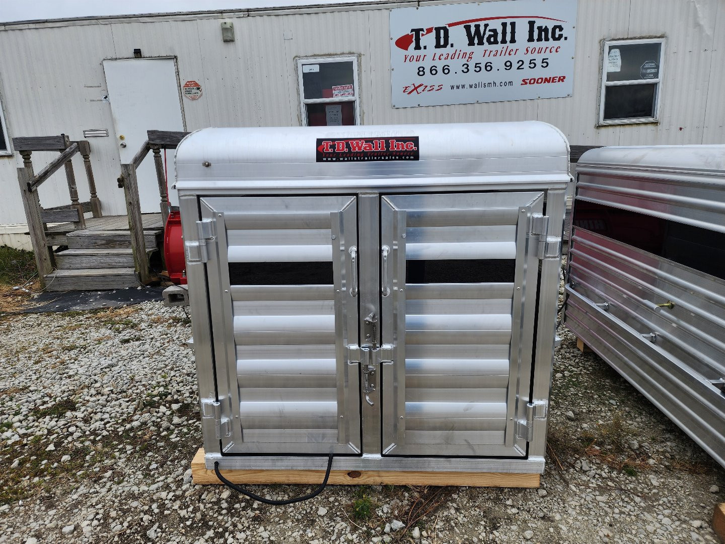 New 2025 Exiss Livestock Box Truck Box