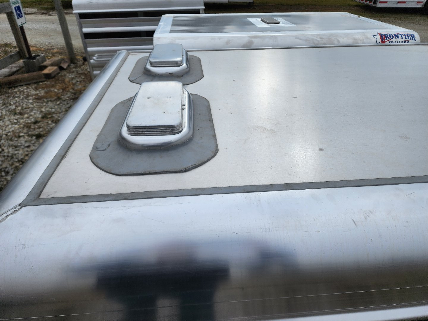 New 2025 Exiss Livestock Box Truck Box