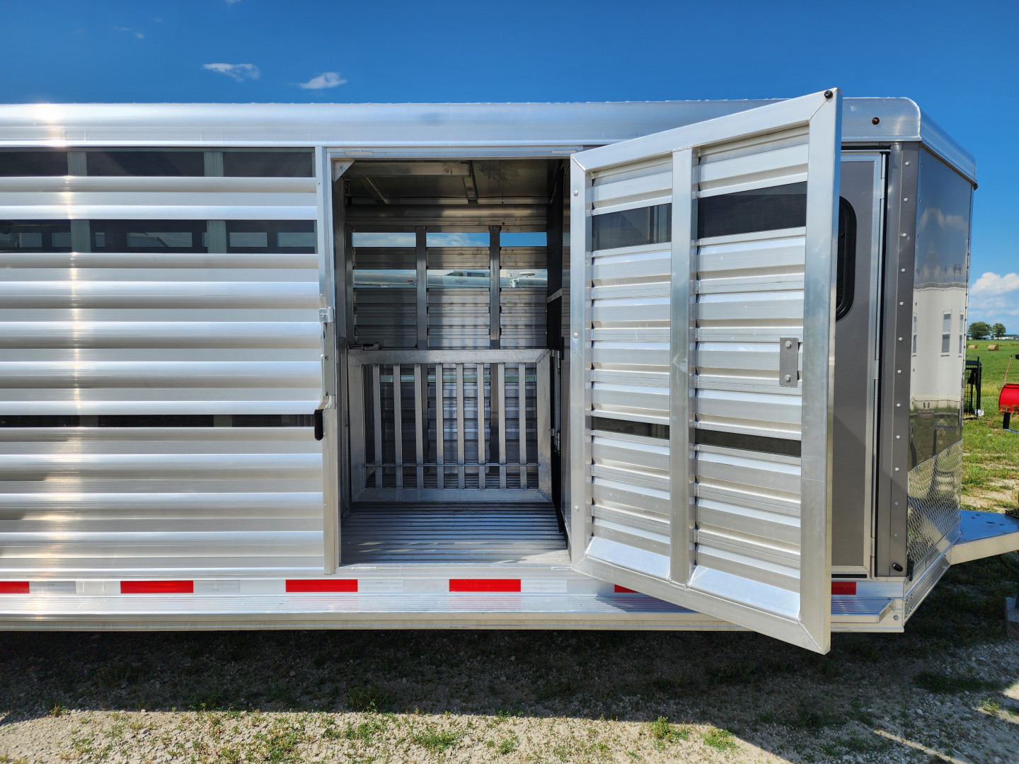 New 2025 Exiss STC 722 4 Pen / Stock Combo B/P Trailer