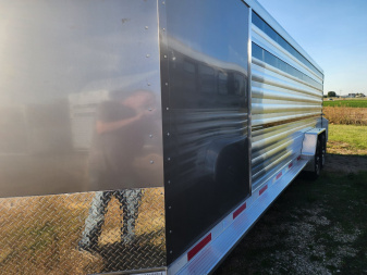 New 2025 Exiss STC 722 4 Pen / Stock Combo B/P Trailer