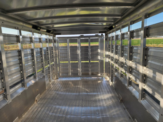 New 2025 Exiss STC 722 4 Pen / Stock Combo B/P Trailer