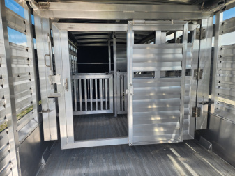 New 2025 Exiss STC 722 4 Pen / Stock Combo B/P Trailer