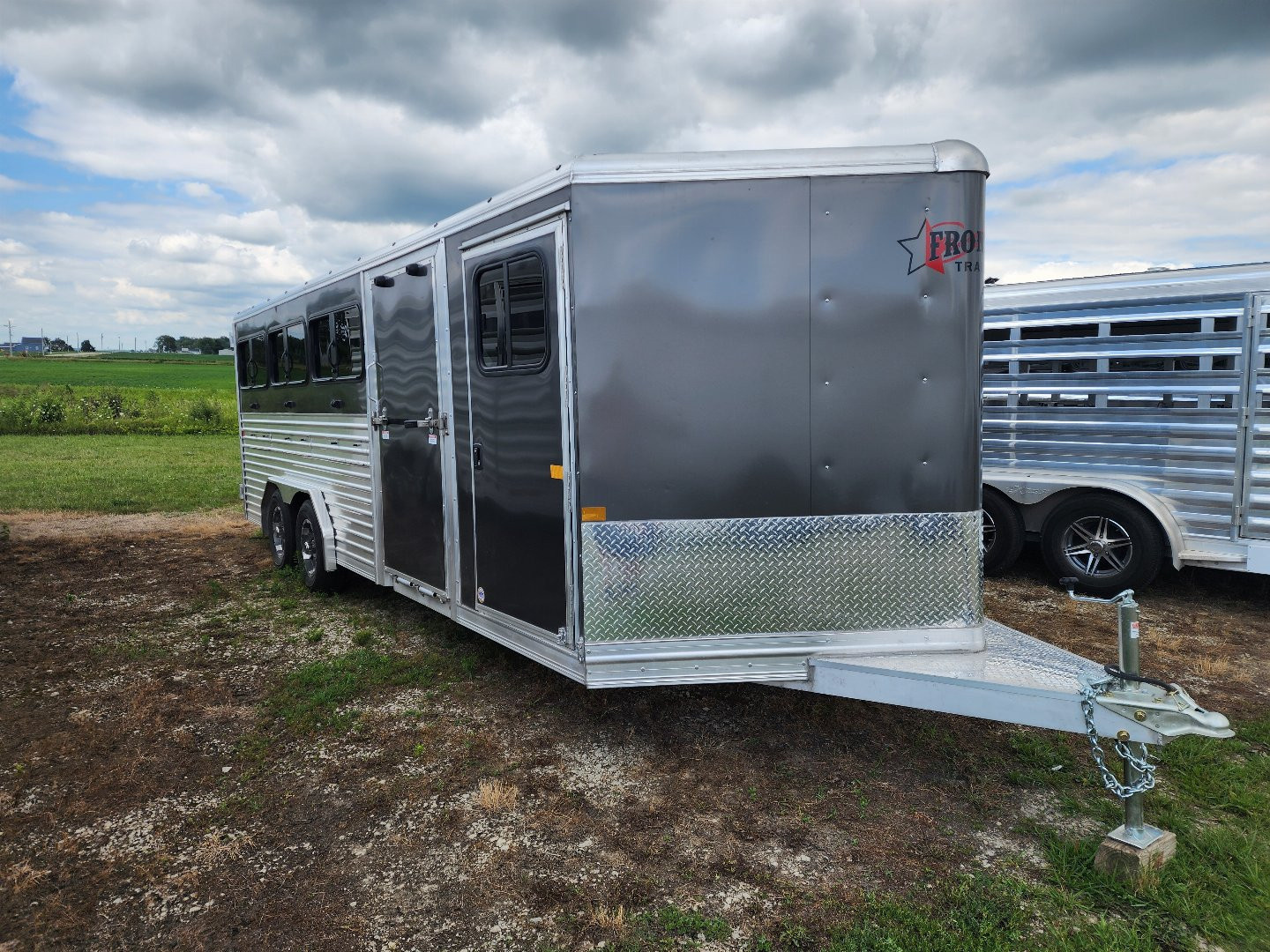 New 2026 Frontier Stock Low Pro 820 DDFW 8 Pen/ Stock Combo Trailer