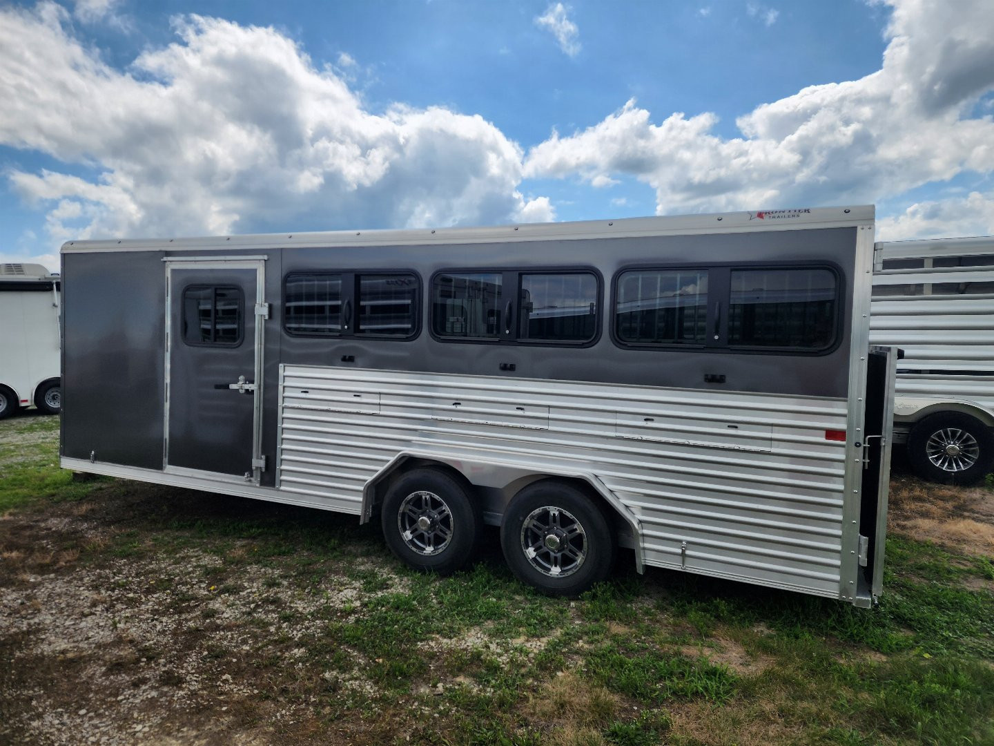 New 2026 Frontier Stock Low Pro 820 DDFW 8 Pen/ Stock Combo Trailer