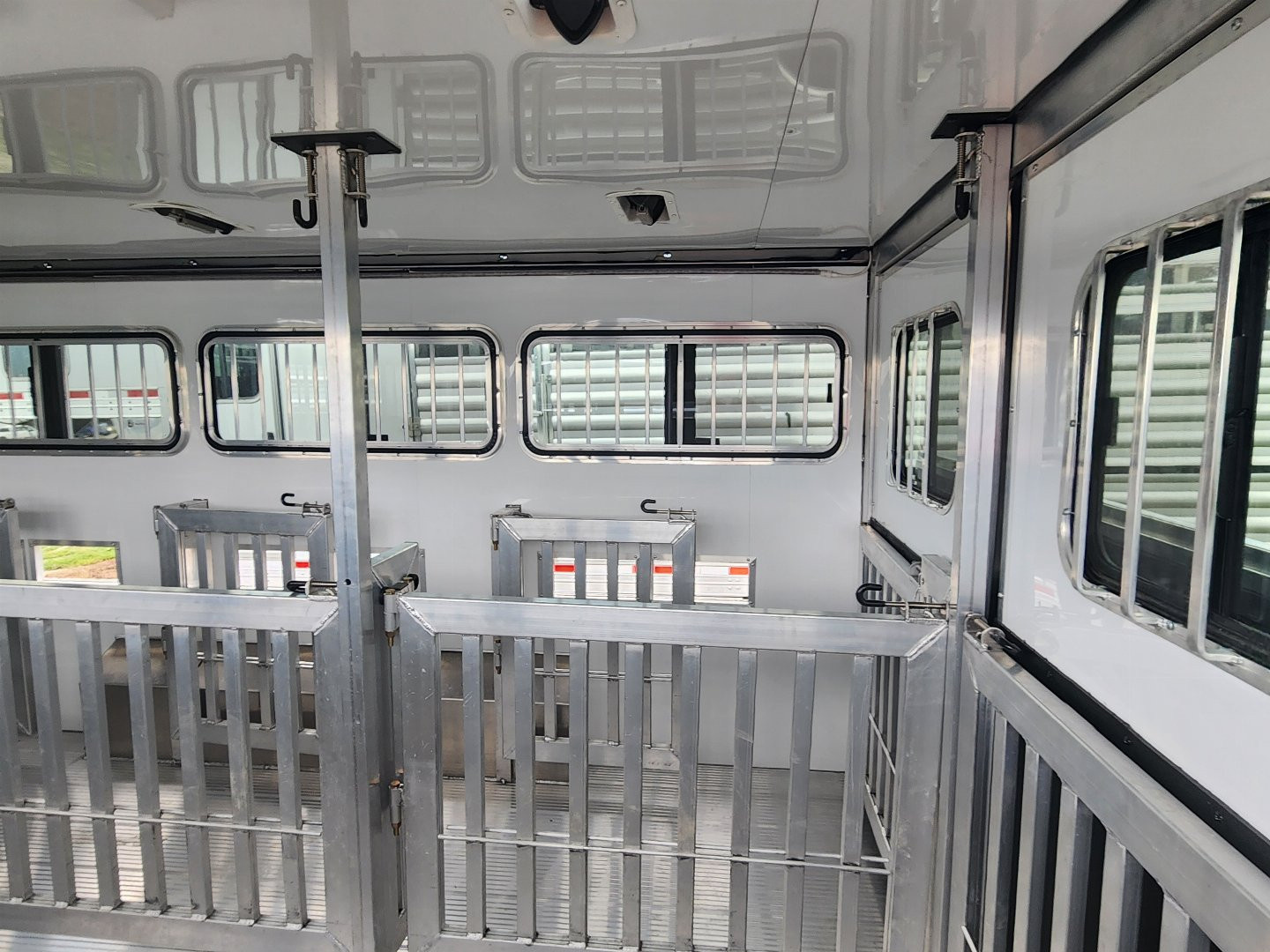 New 2026 Frontier Stock Low Pro 820 DDFW 8 Pen/ Stock Combo Trailer