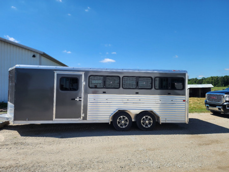 New 2026 Frontier Stock Low Pro 820 DDFW 8 Pen/ Stock Combo Trailer