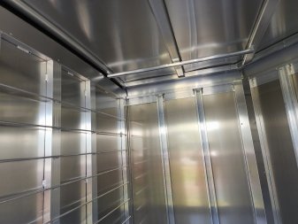 New 2024 Exiss Exhibitor 720W 8 Pen / Stock Combo Trailer