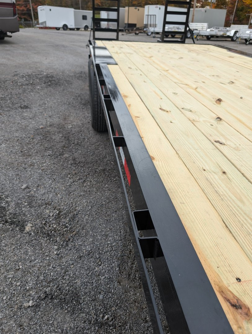 New 2025-Triple-Crown-Trailers-8.5&#215;24-14K-Deck-Over-Trailer-37371