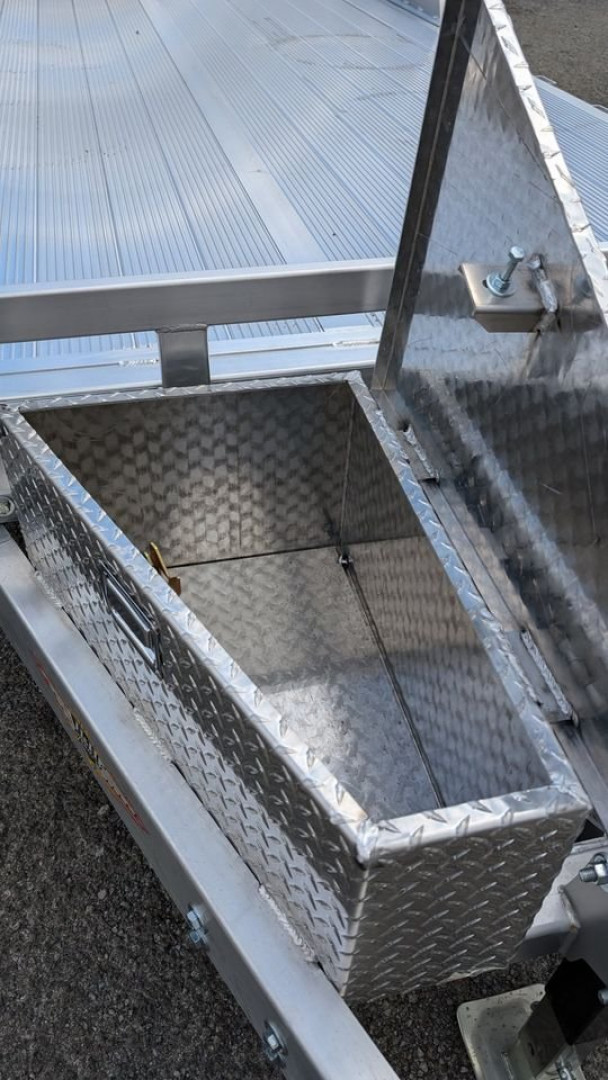New 2025-H&#038;H-Trailers-82&#8243;X22&#8242;-ALUMINUM-ELECTRIC-TILT-SPEED-LOADER-01889