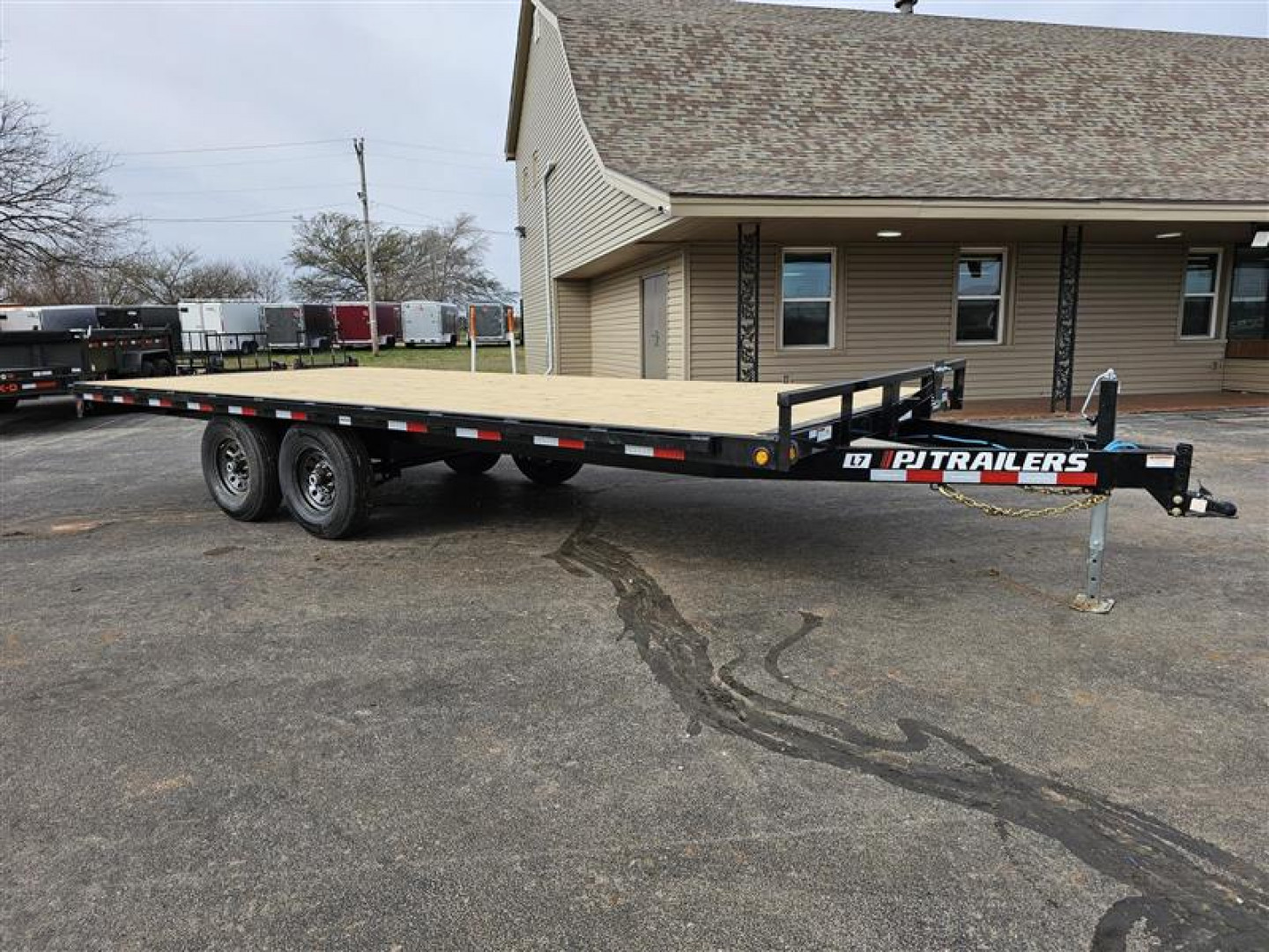 New 2026 PJ 101"x20' BP 6" Channel Deckover – L7