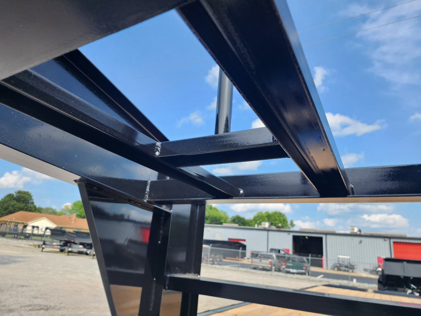 New 2025 TEXAS BRAGG TRAILERS Gooseneck 25+5 20K Flatbed Trailer