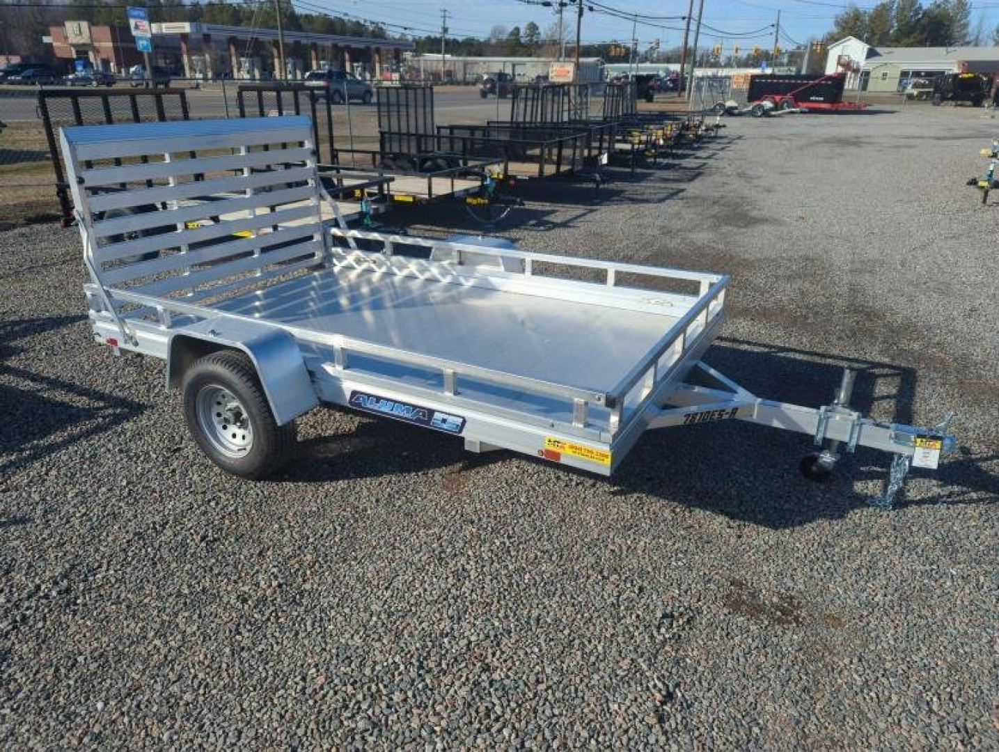 New 2026 Aluma 7810ES w/ Rail Kit and Tailgate
