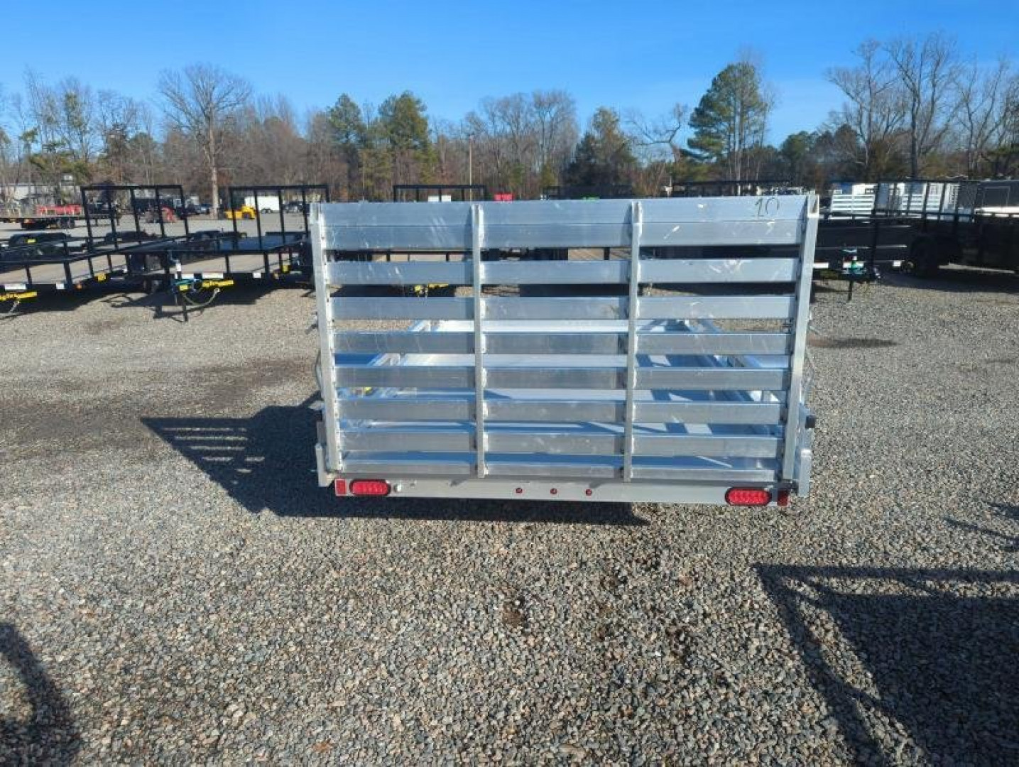New 2026 Aluma 7810ES w/ Rail Kit and Tailgate