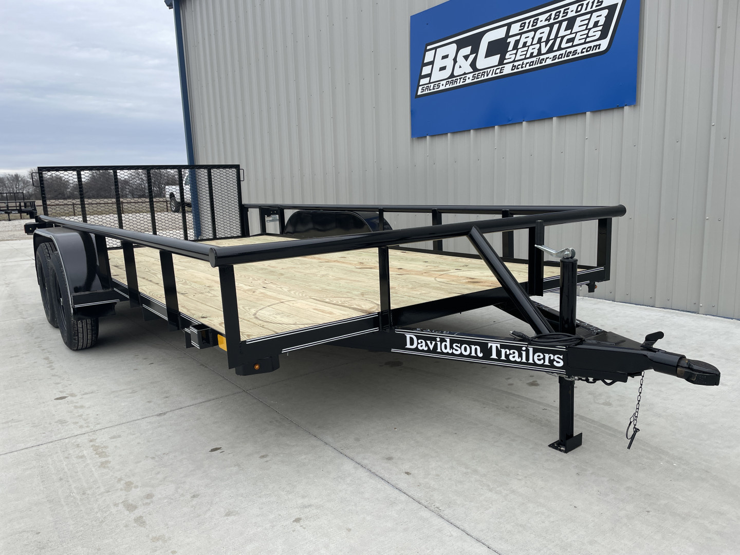 New 2025 DAVIDSON 83X16 PIPE TOP (2) TANDEM AXLE UTILITY TRAILER W/ 36" GATE AND DOVE TAIL
