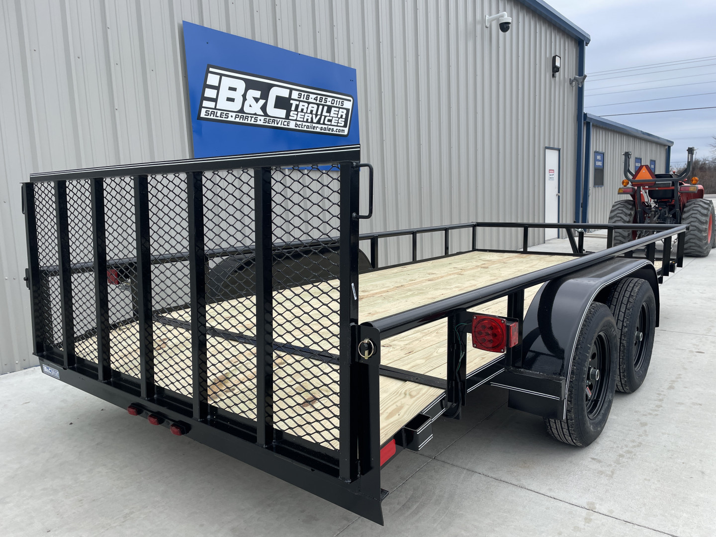 New 2025 DAVIDSON 83X16 PIPE TOP (2) TANDEM AXLE UTILITY TRAILER W/ 36" GATE AND DOVE TAIL