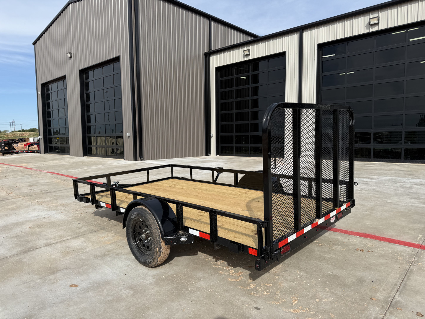 New 2025 X-On 77"x12' Single Axle Utility Trailer - U2