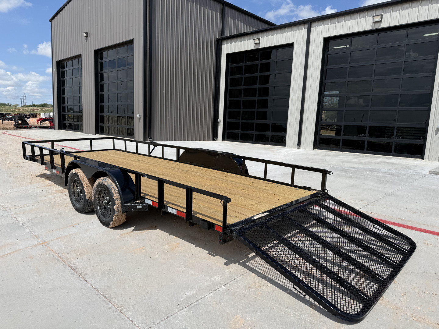 New 2025 X-On 83"x20' Tandem Axle Utility Trailer - U6