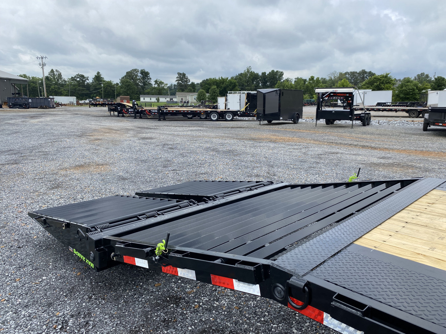 New 2025 Load Trail Gooseneck Trailer | 102" x 25' 14K GVWR
