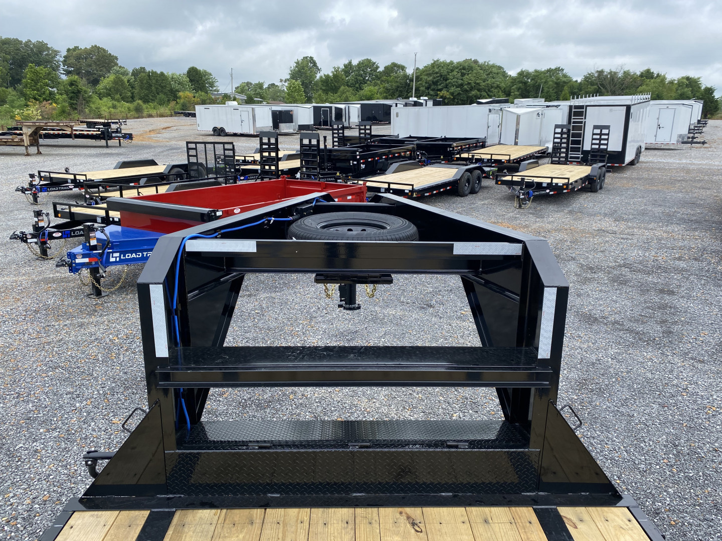 New 2025 Load Trail Gooseneck Trailer | 102" x 25' 14K GVWR