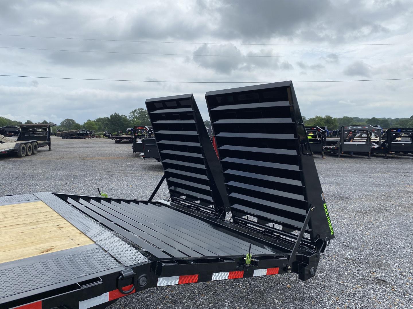 New 2025 Load Trail Gooseneck Trailer | 102" x 25' 14K GVWR